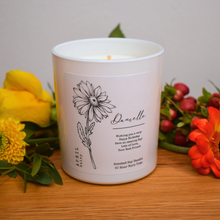 Load image into Gallery viewer, Personalised Birth Month Flower Candle