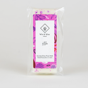 Khloe wax melt by Wix and Wax – hand-poured soy blend with a romantic floral and vanilla scent, elegantly presented in eco-friendly packaging.