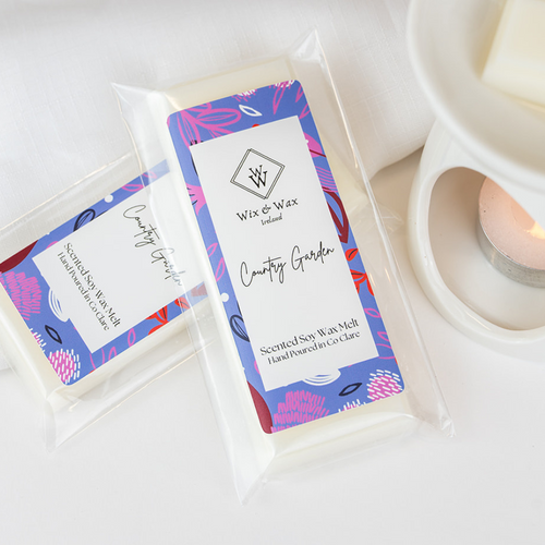 Country Garden wax melt by Wix and Wax – hand-poured soy blend with a fresh, floral scent reminiscent of an English garden, packaged in eco-conscious materials.